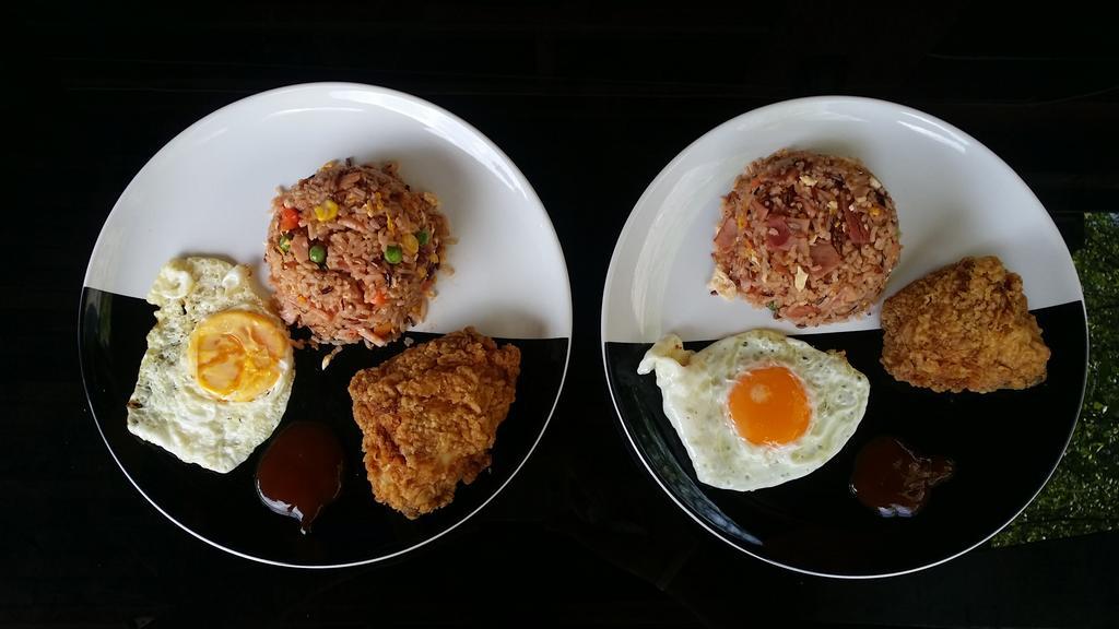 Maeloegyi Maesariang Hotel Mae Sariang Bagian luar foto